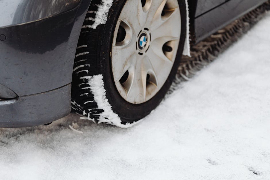 Bezpieczna jazda zimą: Jakie opony wybrać i jak przygotować auto na śnieg?
