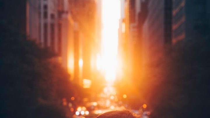 Jak uniknąć udaru słonecznego? Objawy i pierwsza pomoc w upale