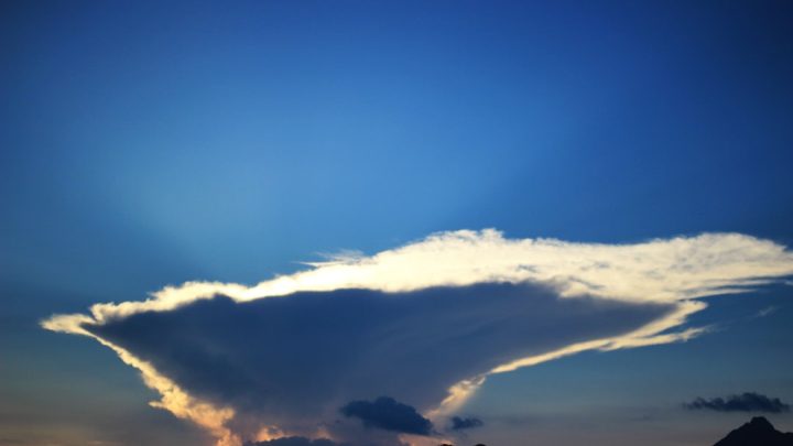 Chmury Mammatus: Jak powstają i czy zwiastują ekstremalne zjawiska pogodowe?