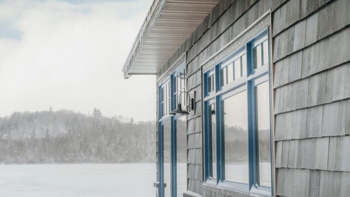 Inteligentny dom a bezpieczeństwo pogodowe: Automatyzacja reakcji na deszcz, wiatr i upał.