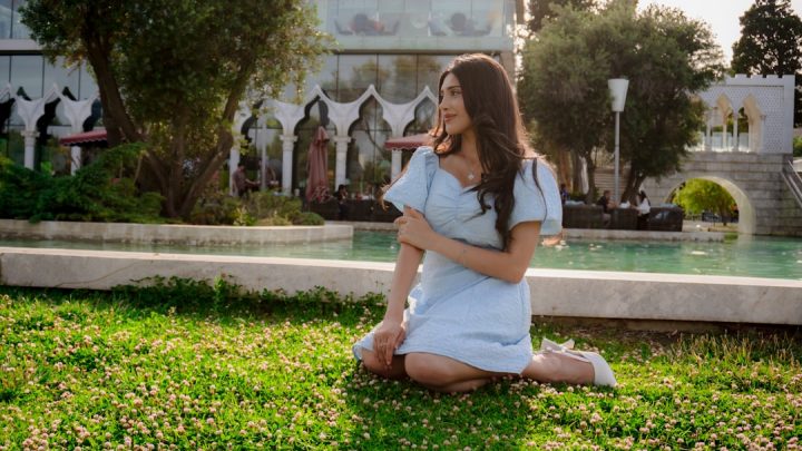 Jak zadbać o zdrowe nawodnienie organizmu w długotrwałych okresach upałów? Wiedza praktyczna.