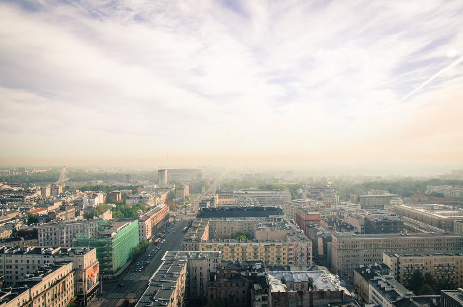 Pył saharyjski w Polsce: Jak wpływa na pogodę, jakość powietrza i zdrowie?